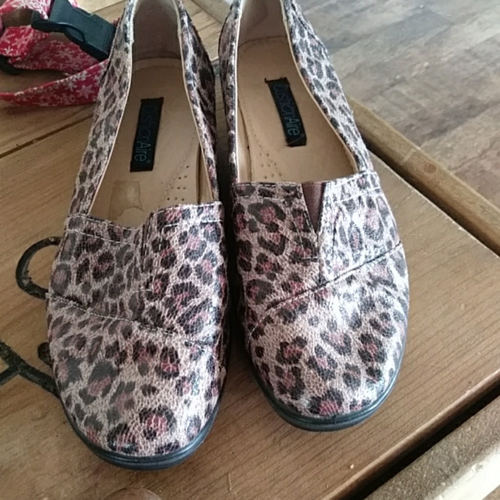 Leopard print short wedge!